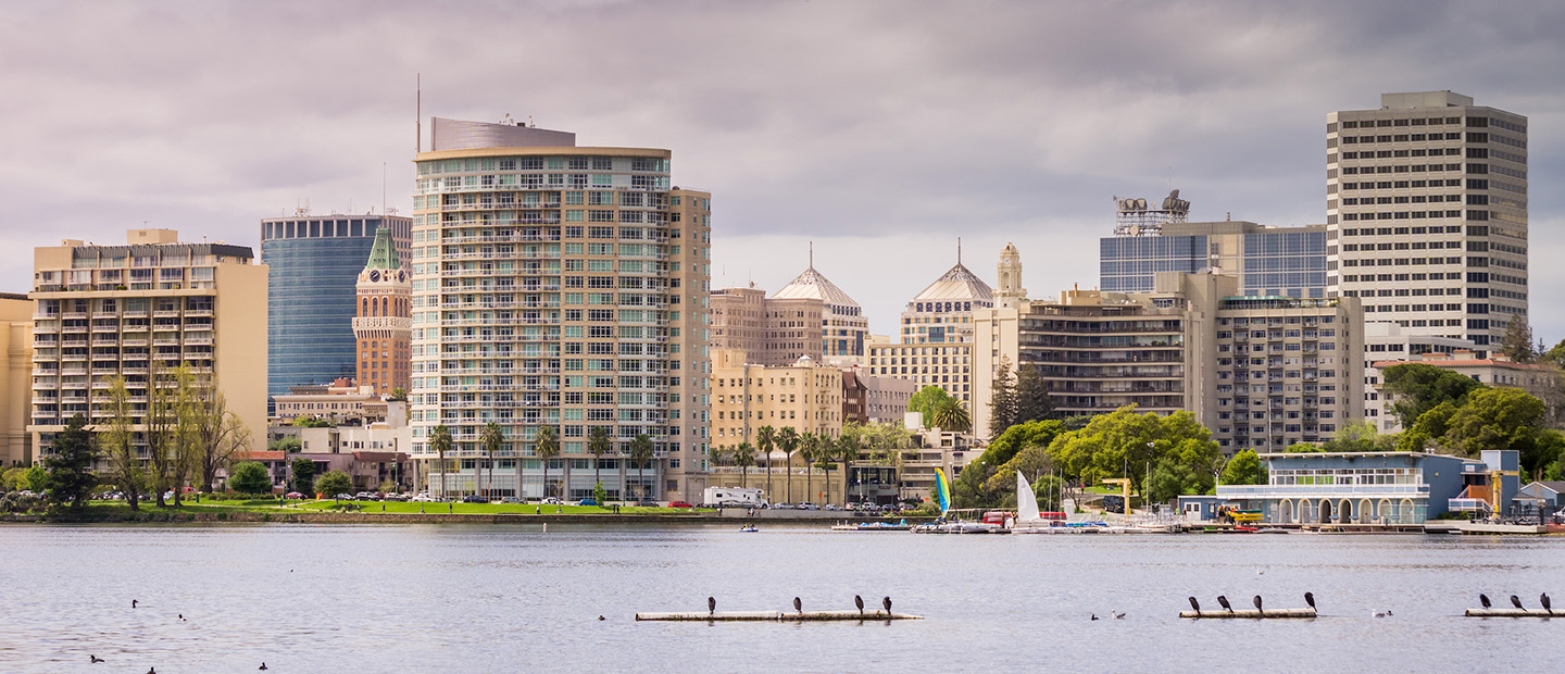 Oakland Bay Area Apartments - Lake Merritt