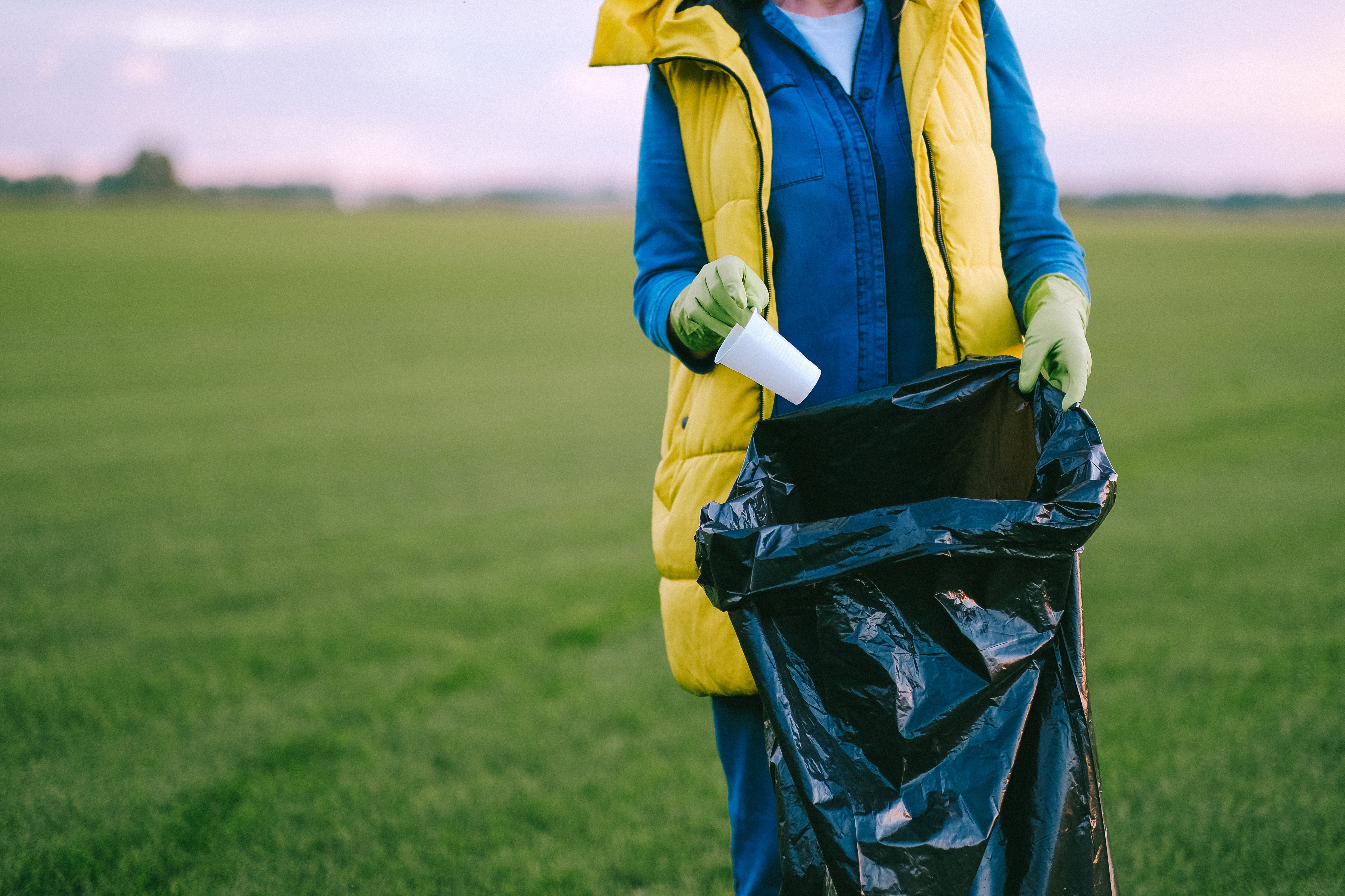 Thriving Solo: 10 Ways to Beat Loneliness in Single Living - volunteering in community